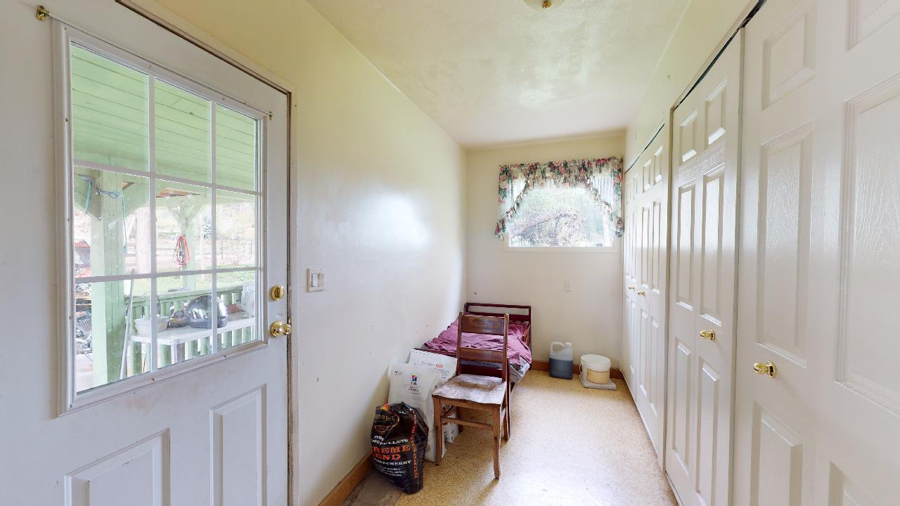 6619 Highway 97A