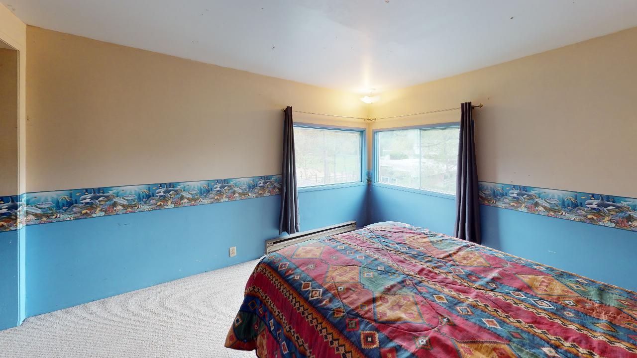 6619 Highway 97A