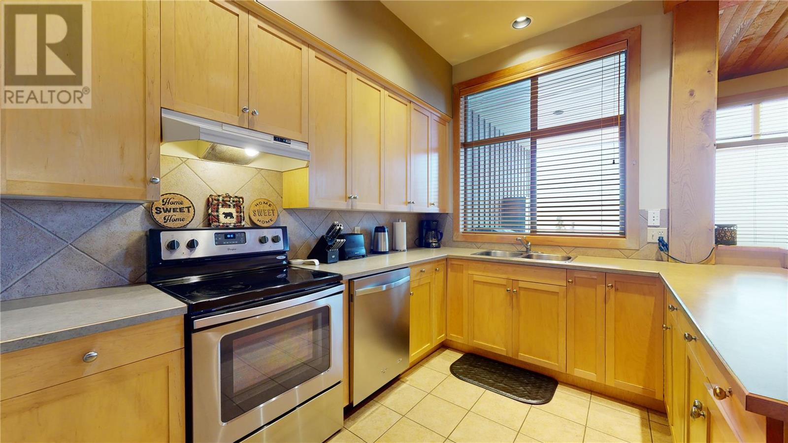 #2 165 Kettle View Road,, #2