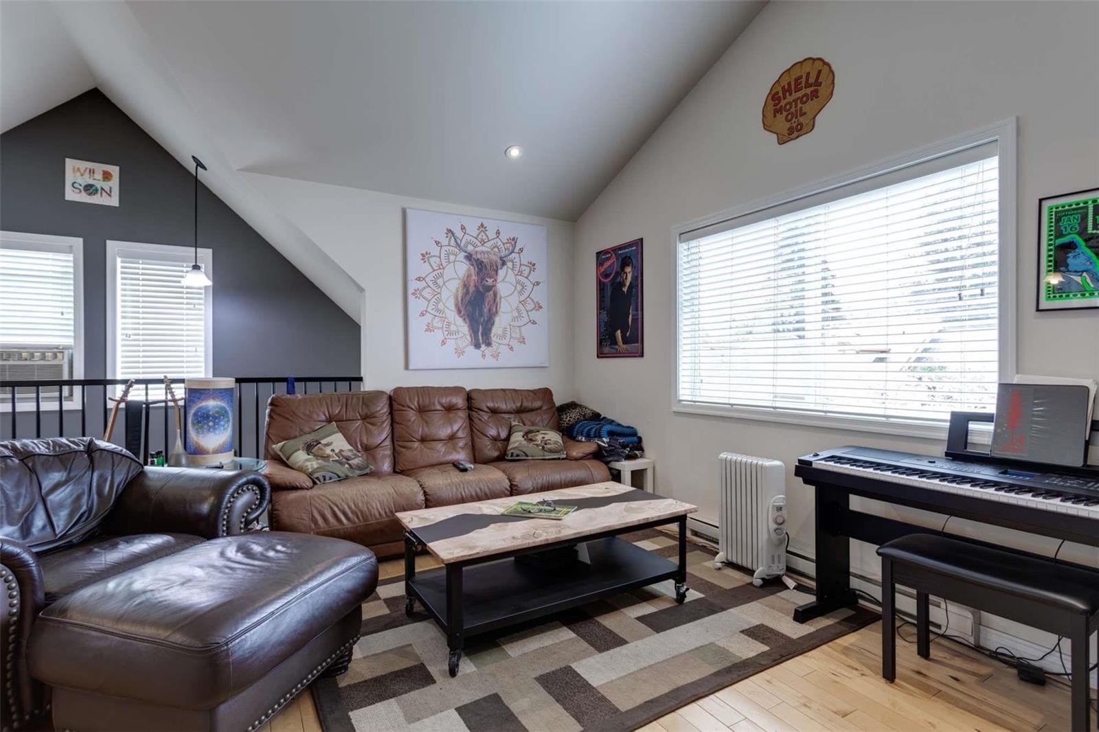 Listing 10273704 - Large Photo # 11
