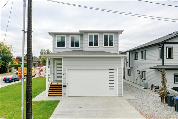 900 Maygard Road,, Kelowna