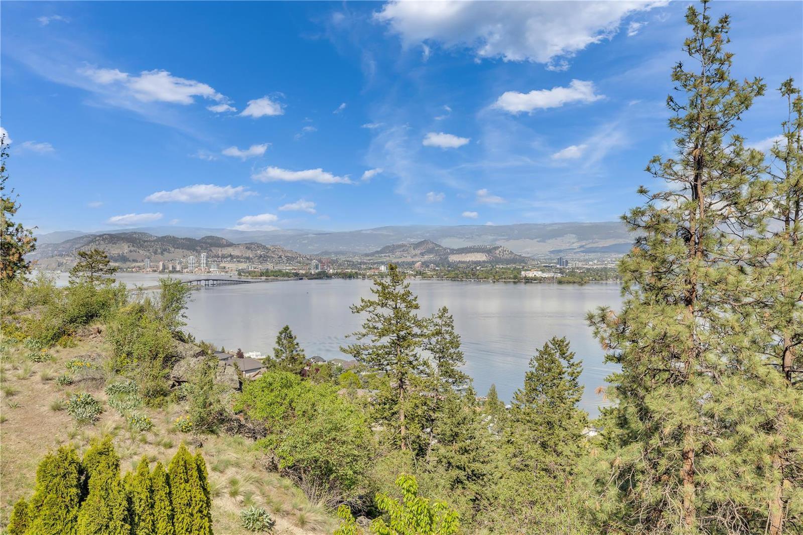 2661 Lakeridge Road,