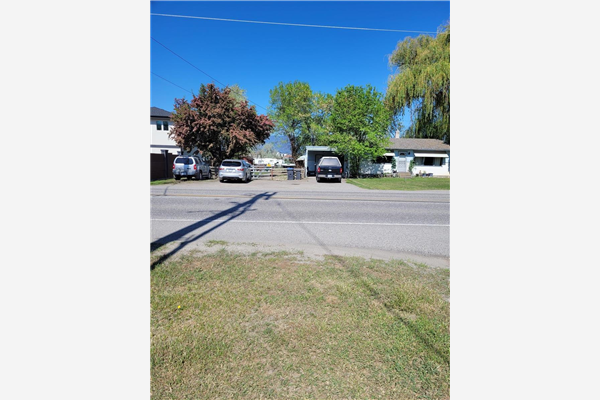 3656 Benvoulin Road,, Kelowna