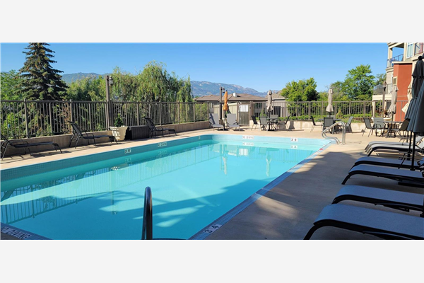 #205 3865 Truswell Road,, Kelowna