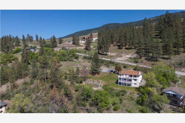 11908 Oyama Road,, Lake Country