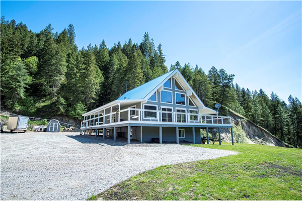 2621 Salmon River Road,, Salmon Arm