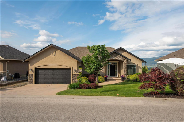 2567 Selkirk Drive,, Kelowna