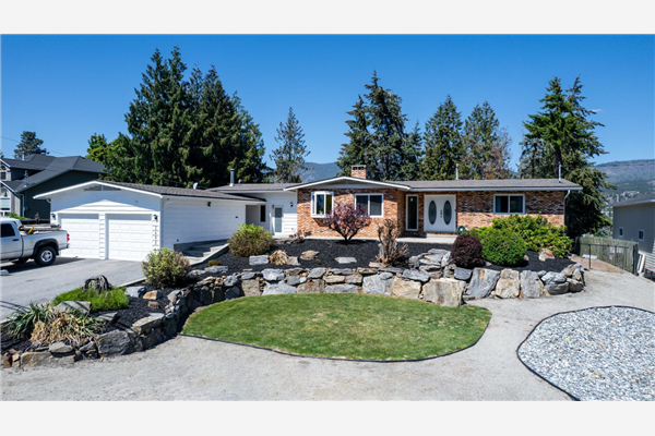 2488 Thacker Drive,, West Kelowna