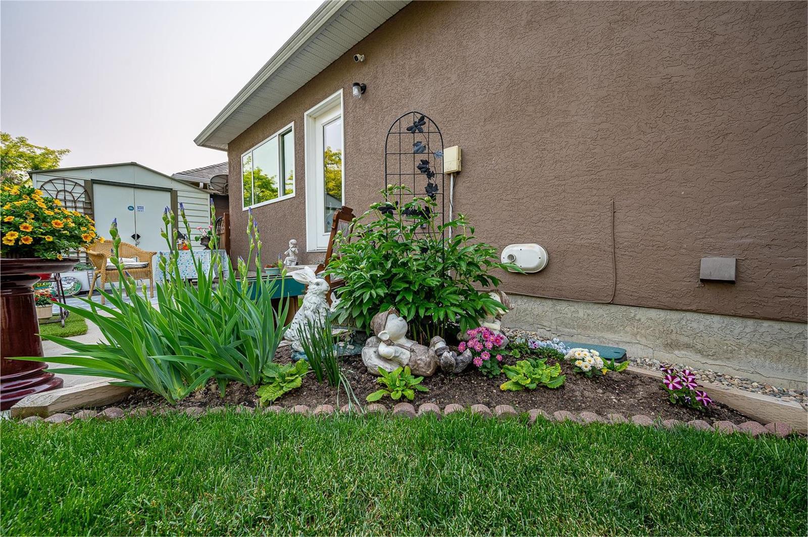 #115 445 Yates Road,