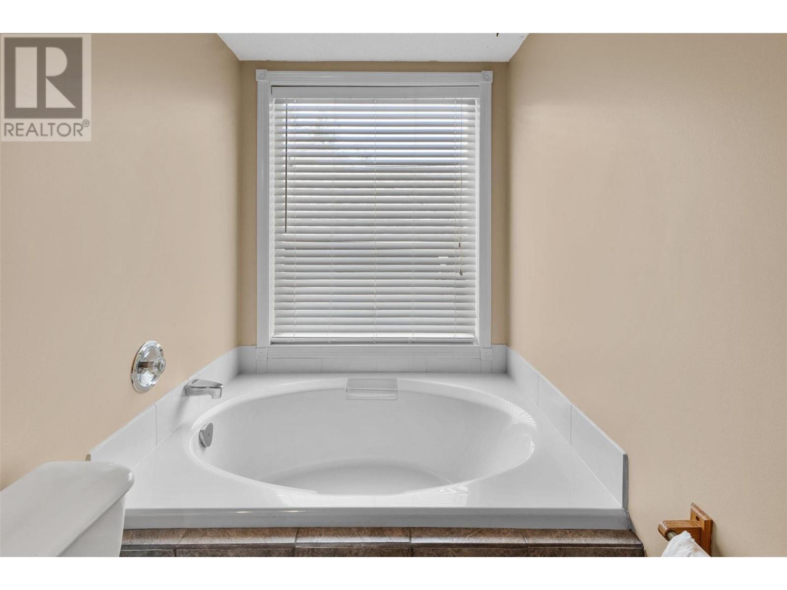 2592 Alpen Paradies Road Unit# 19, #19