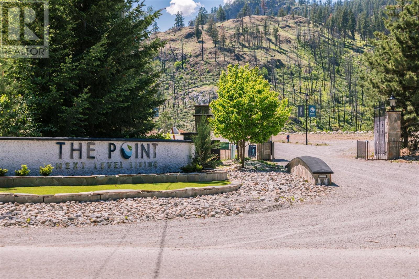 5509 Point Place