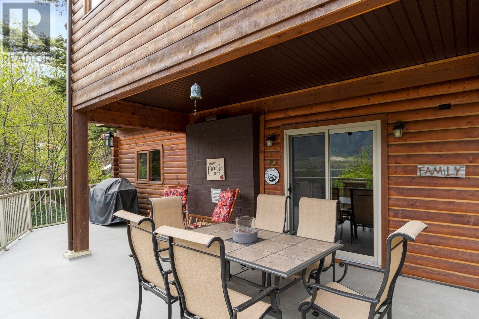 1 Old Sicamous Road