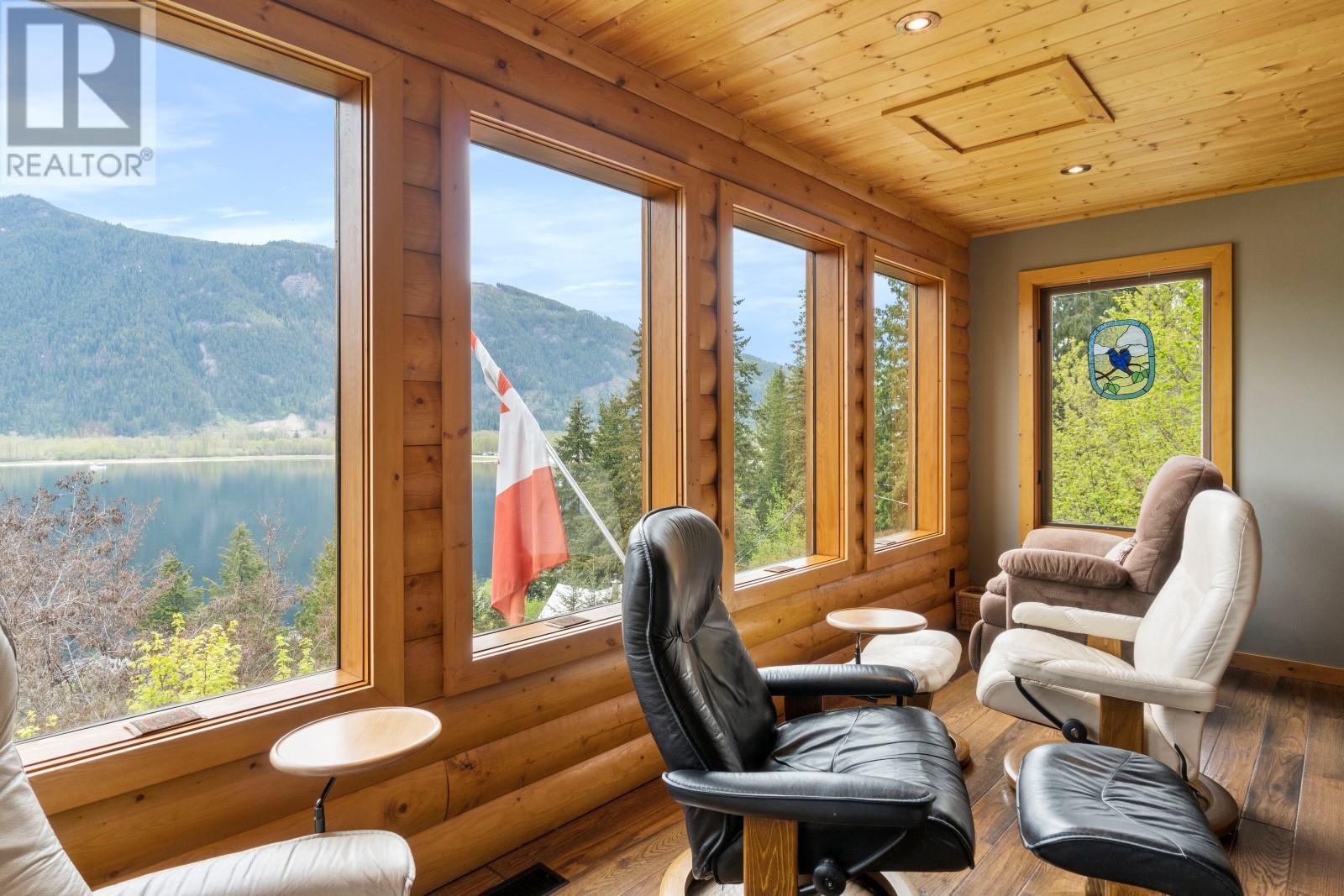 1 Old Sicamous Road
