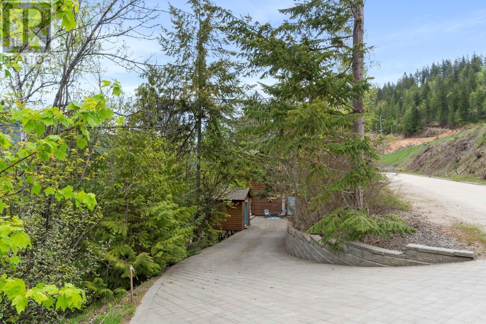 1 Old Sicamous Road
