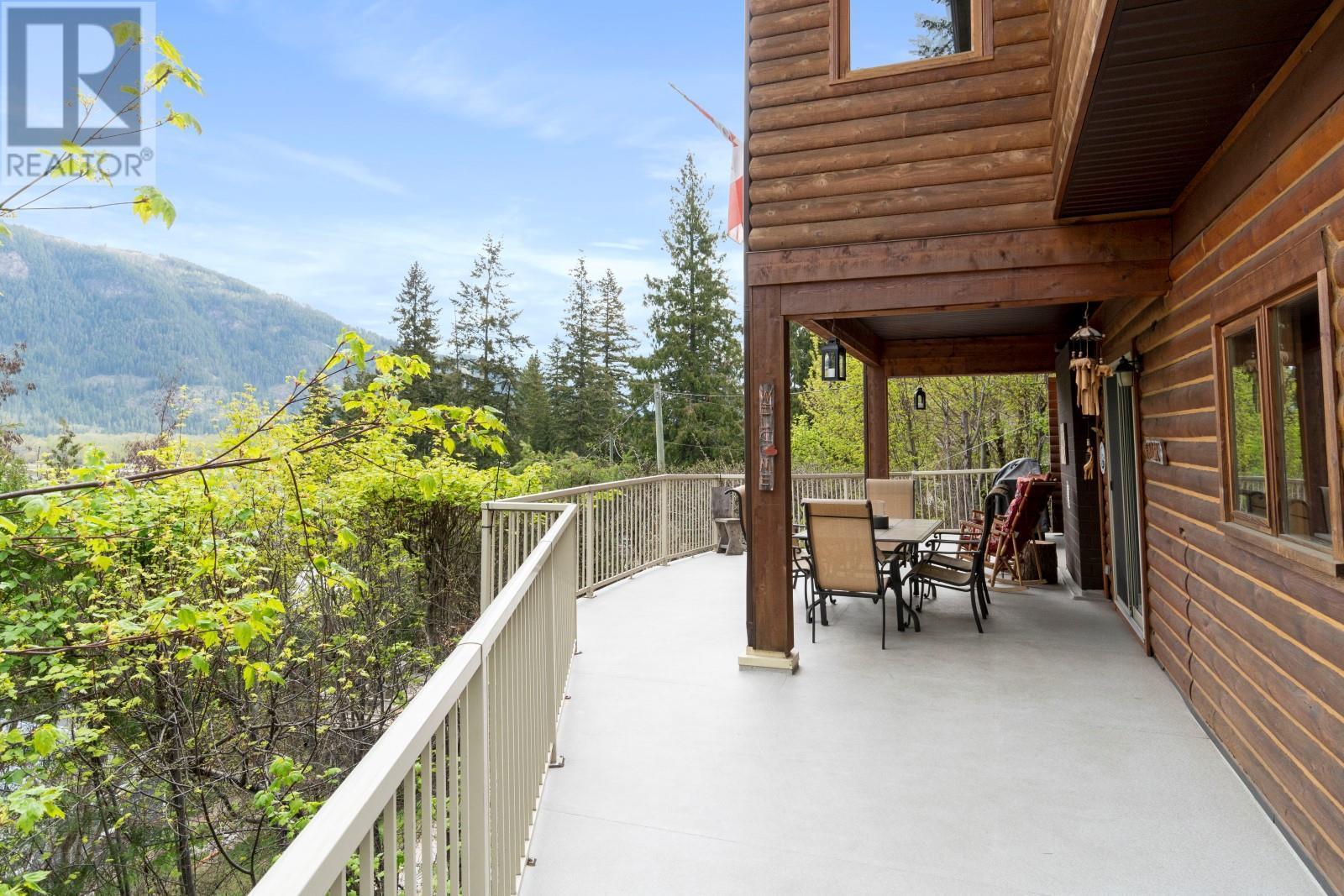 1 Old Sicamous Road