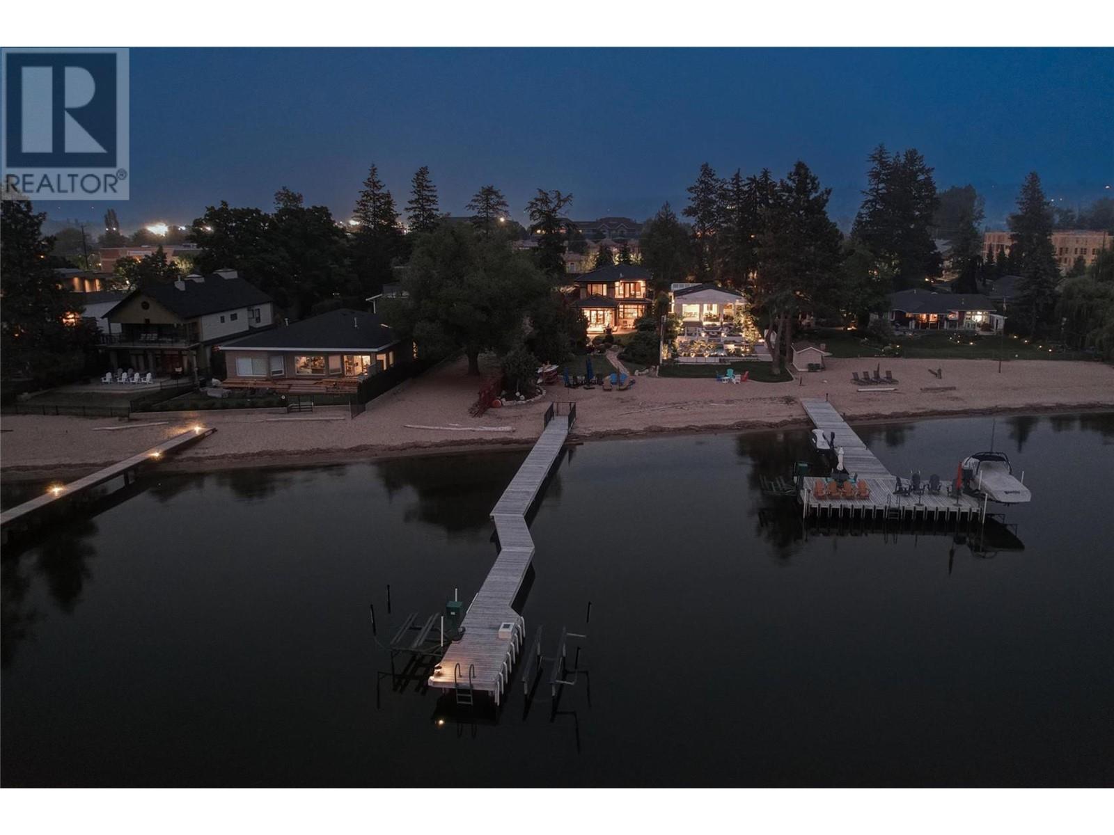 4100 Lakeshore Road