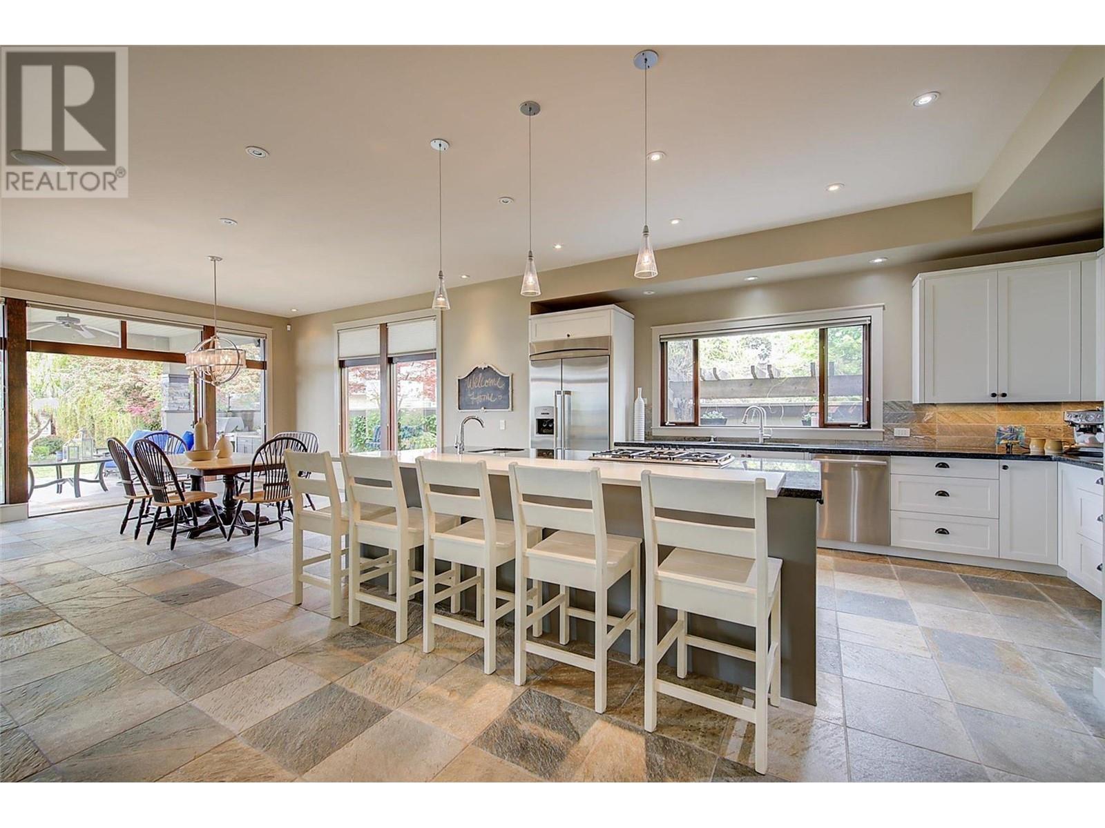 4100 Lakeshore Road