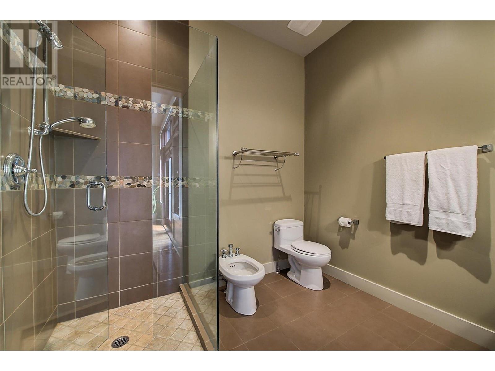 4100 Lakeshore Road