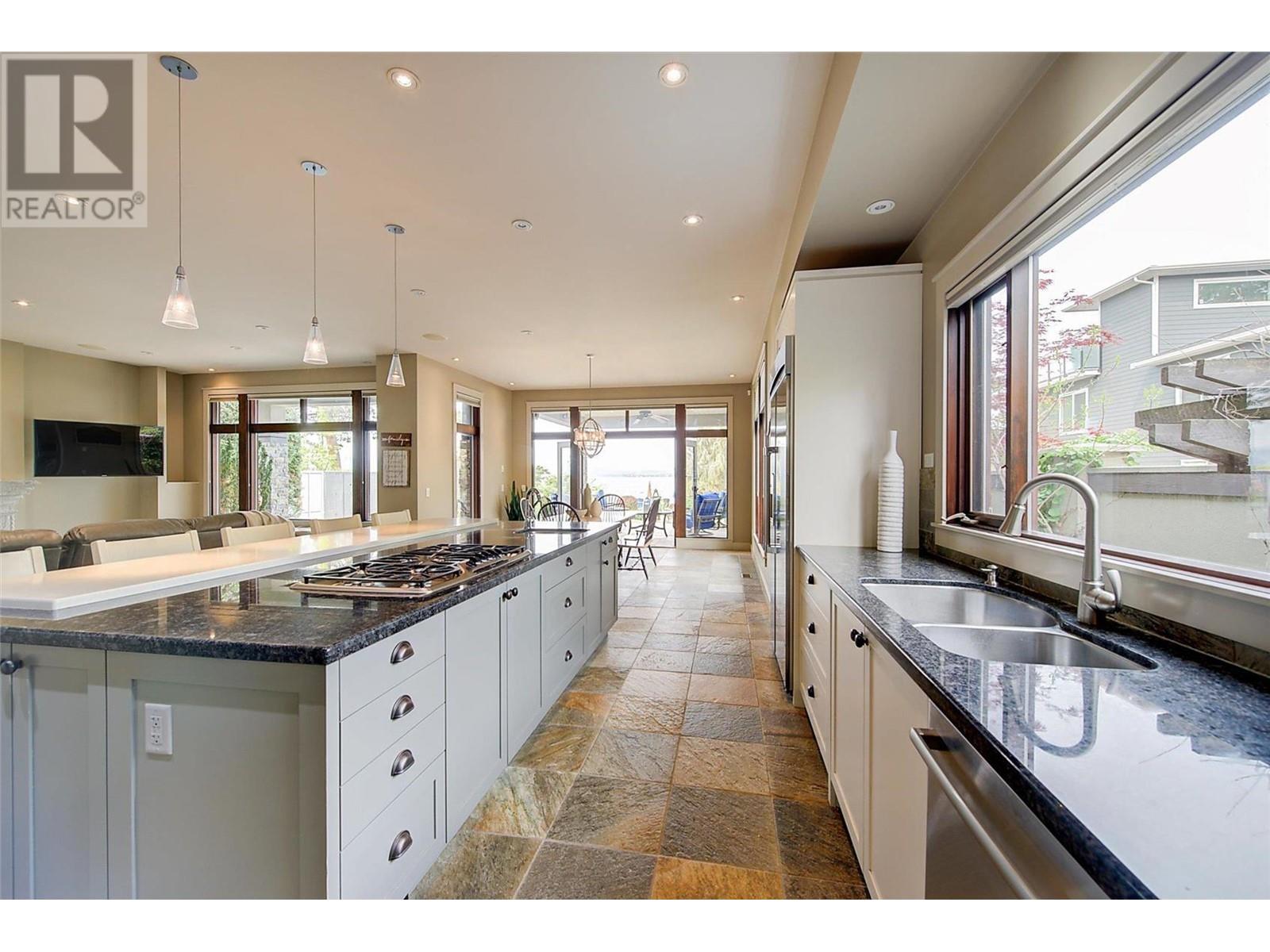 4100 Lakeshore Road