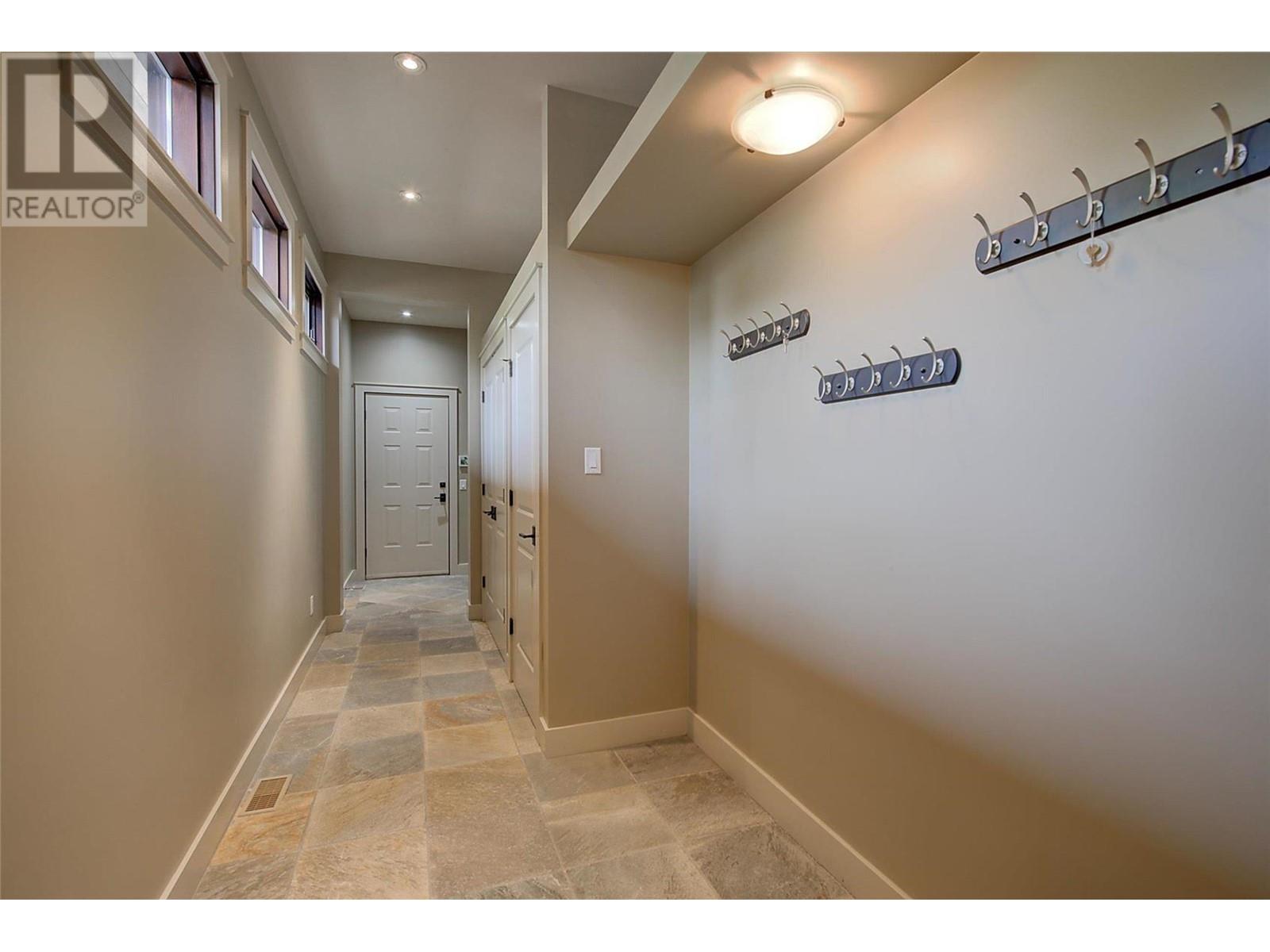 4100 Lakeshore Road