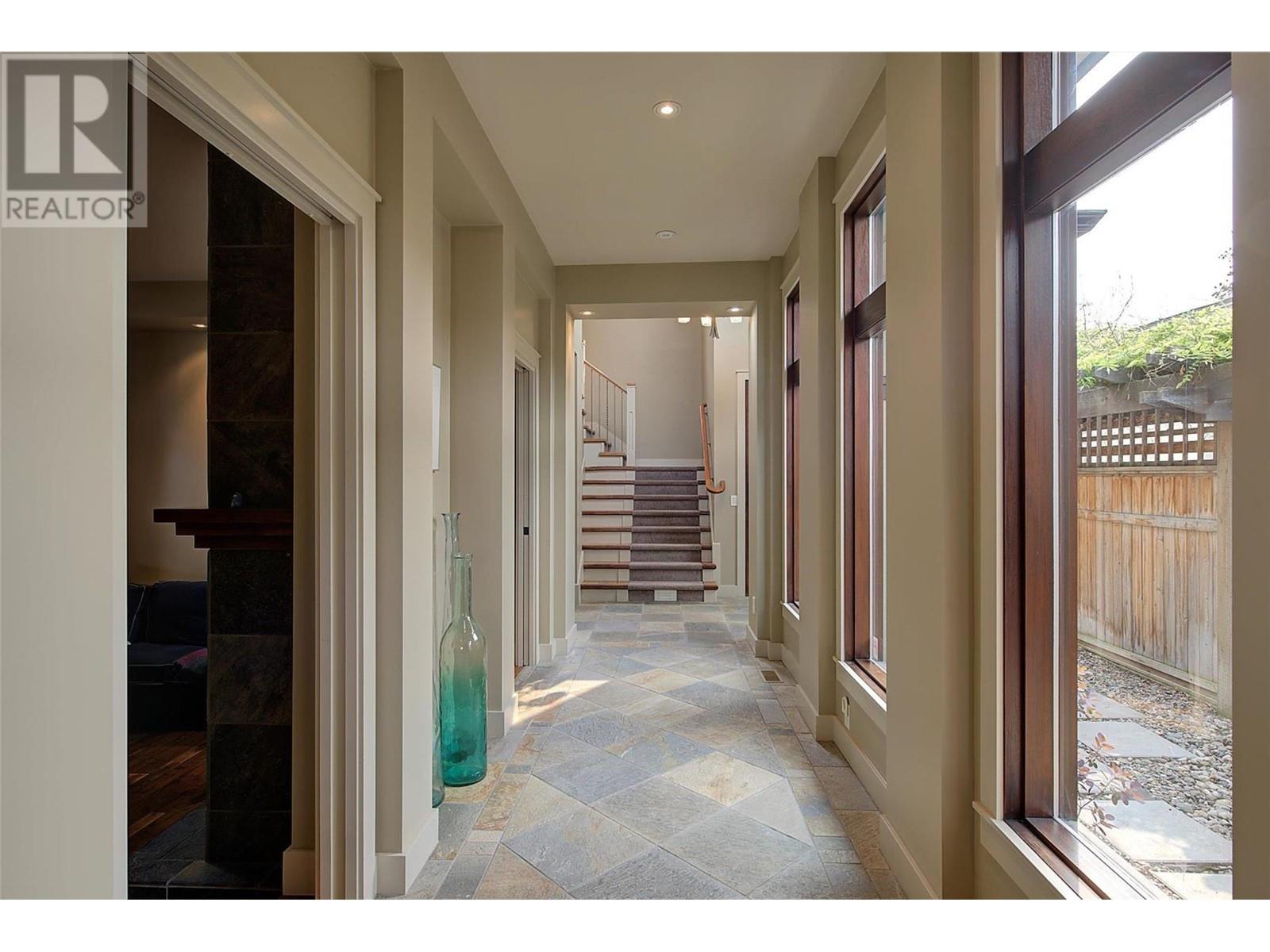 4100 Lakeshore Road