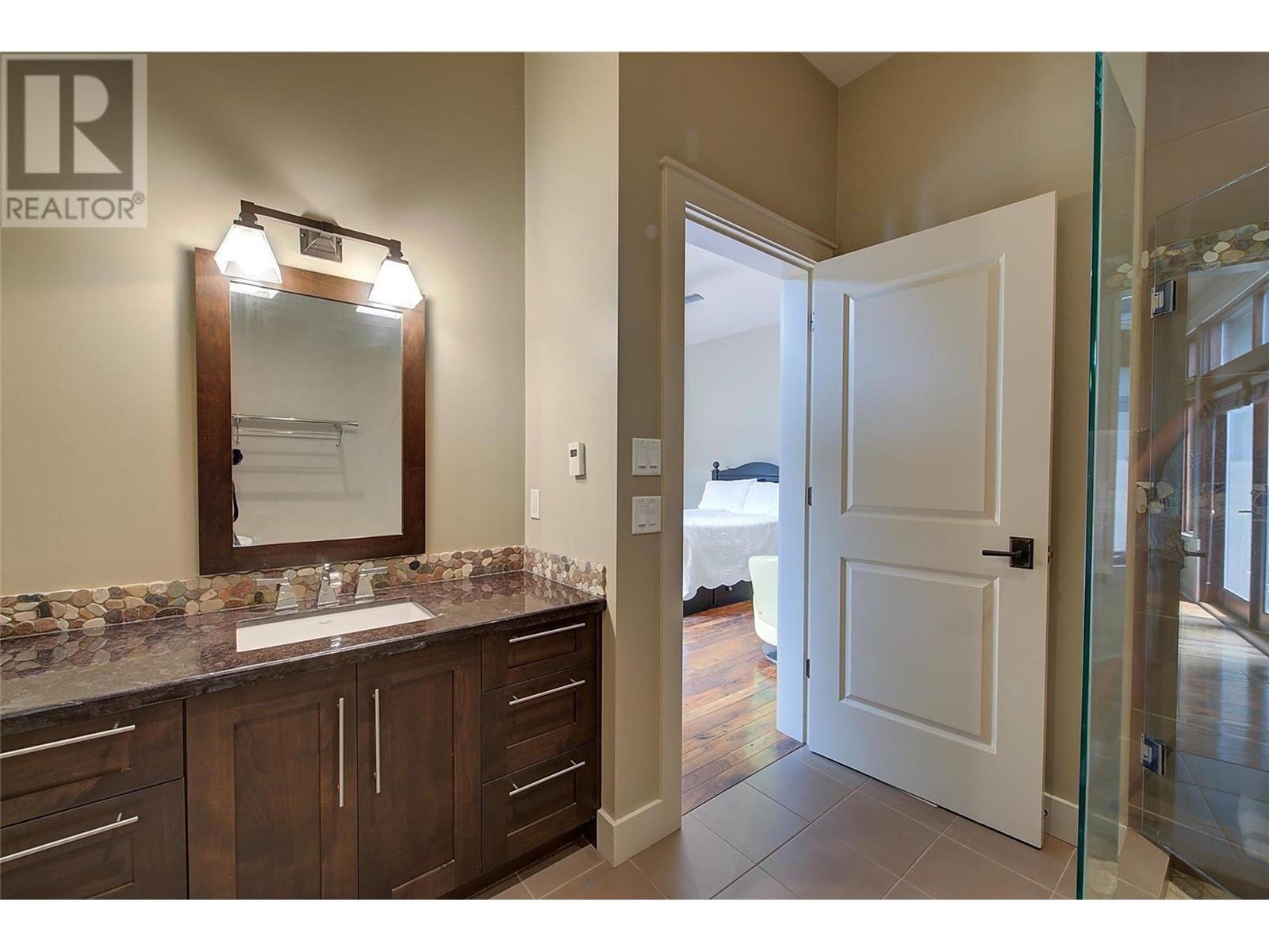 4100 Lakeshore Road
