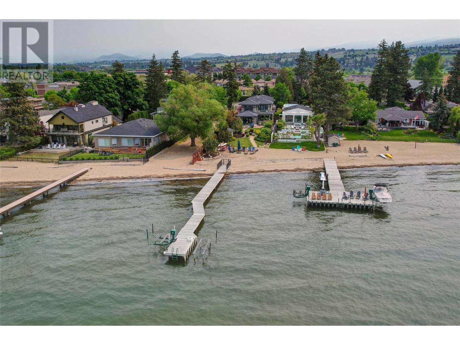 4100 Lakeshore Road