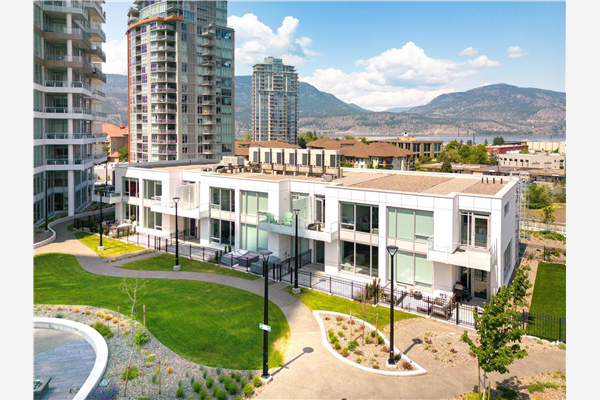 #409 1181 Sunset Drive,, Kelowna