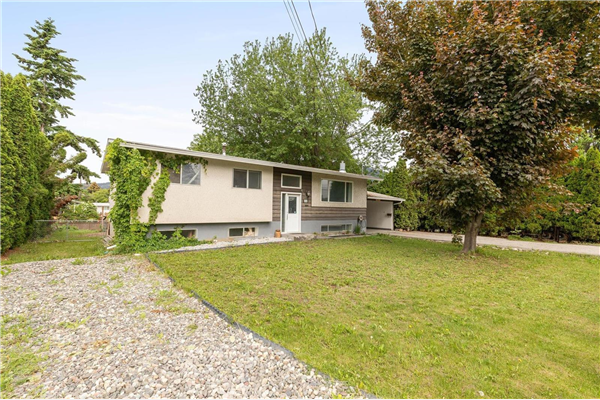2624 Applewood Road,, West Kelowna
