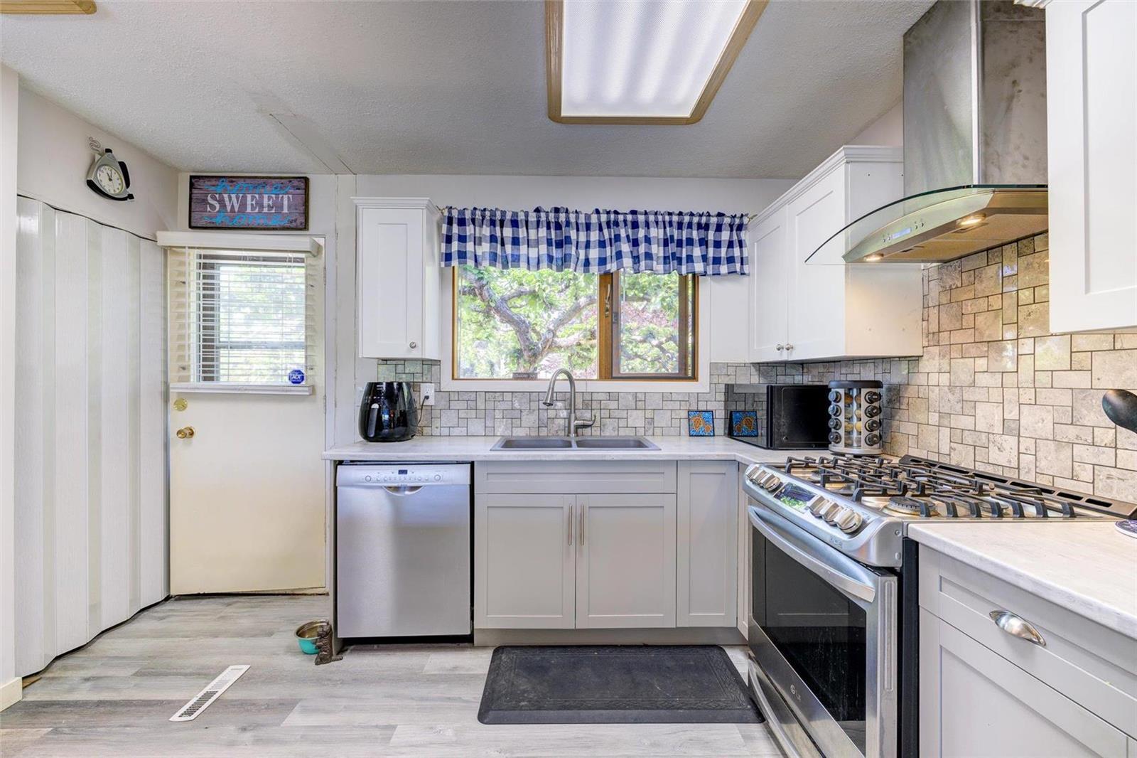 Listing 10275486 - Large Photo # 3