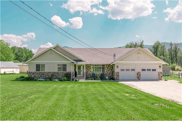 6524 6 Highway,, Coldstream