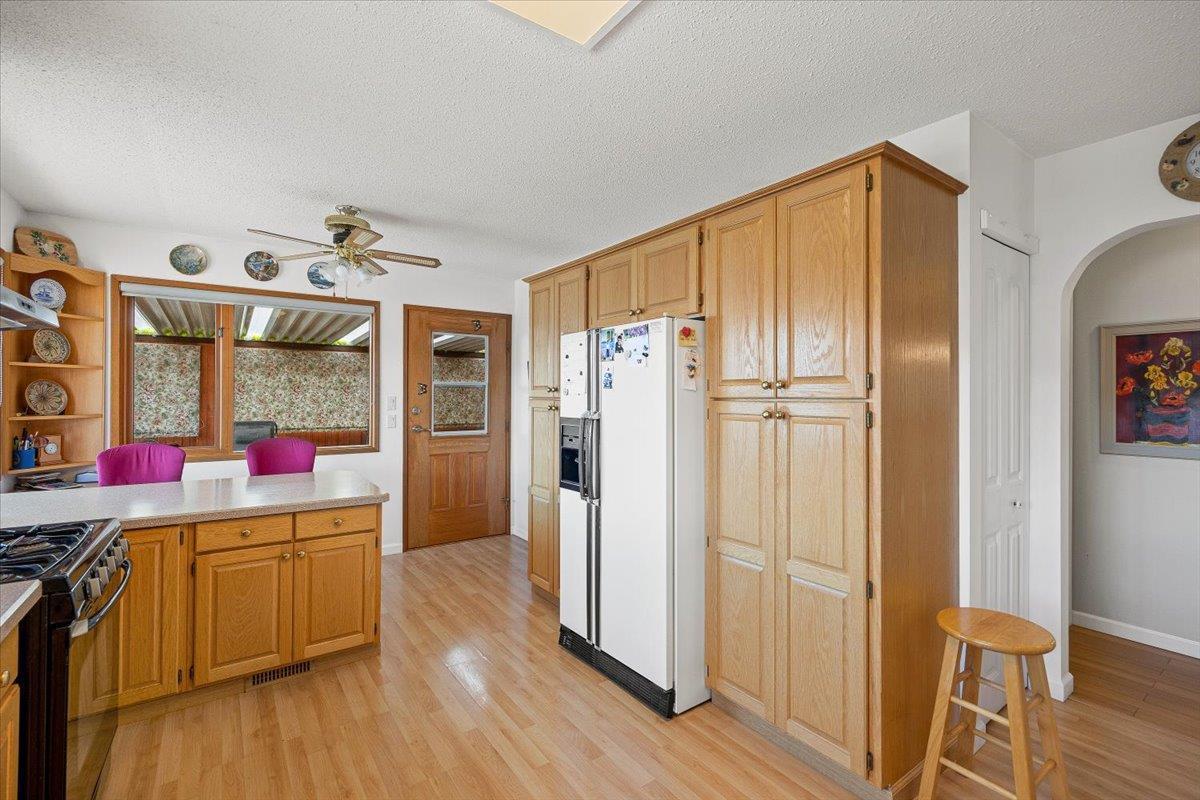 Listing 10275669 - Large Photo # 6