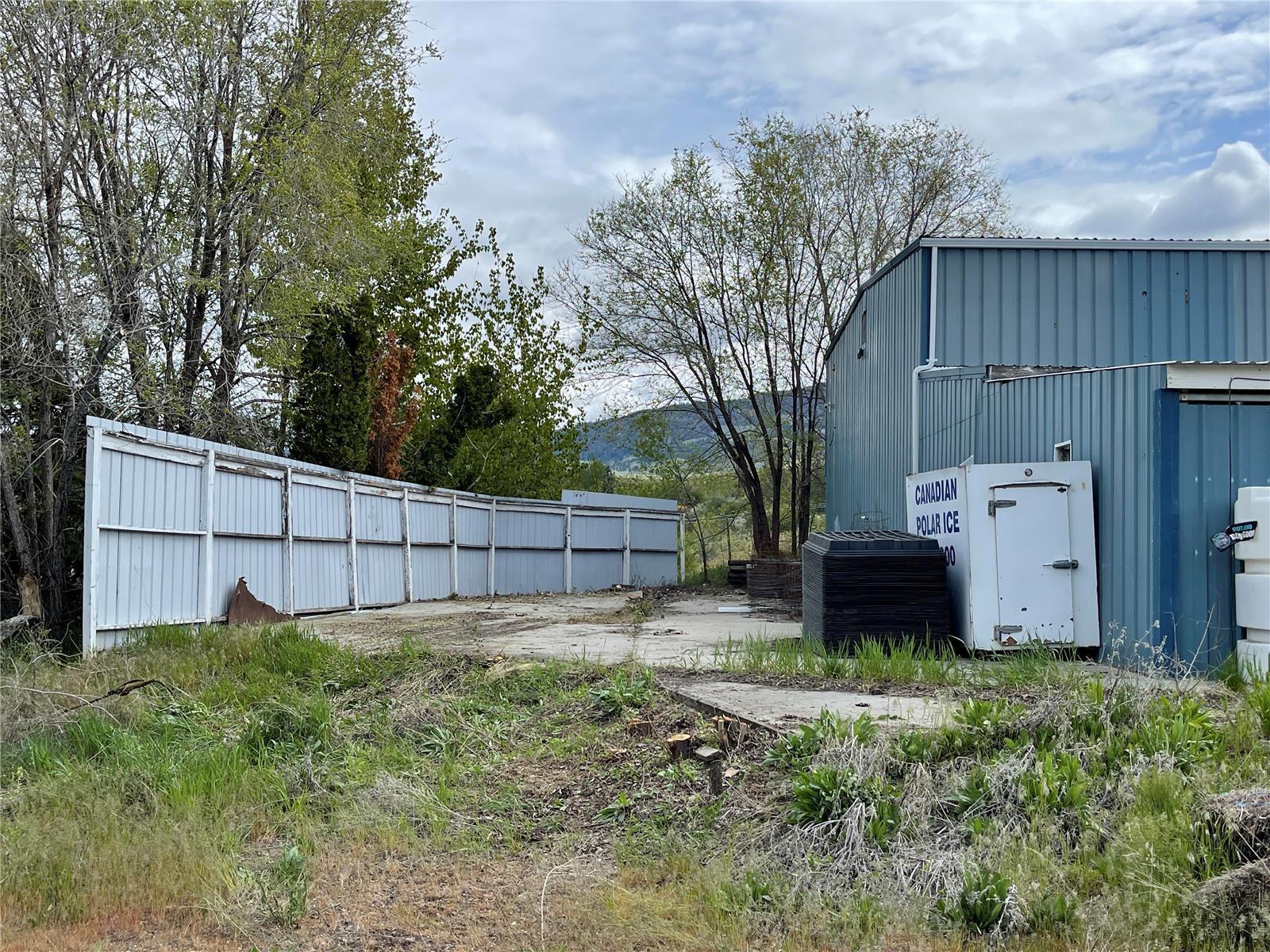 1205 Belgo Road,