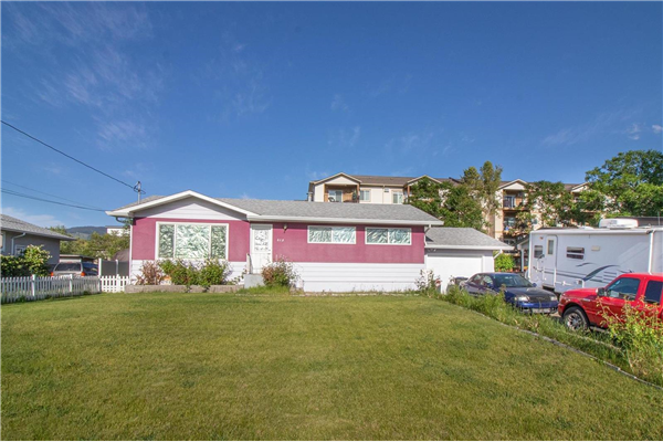 215 Barber Road,, Kelowna