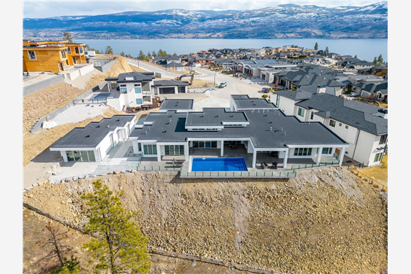 1678 Pinot Noir Drive,, West Kelowna