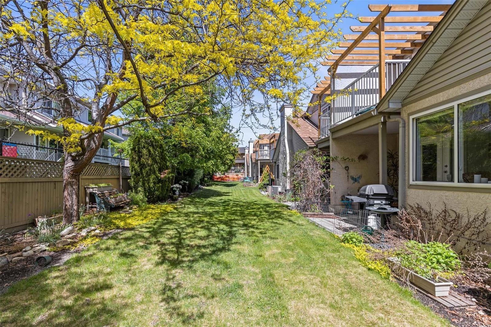 #109 321 Whitman Road,