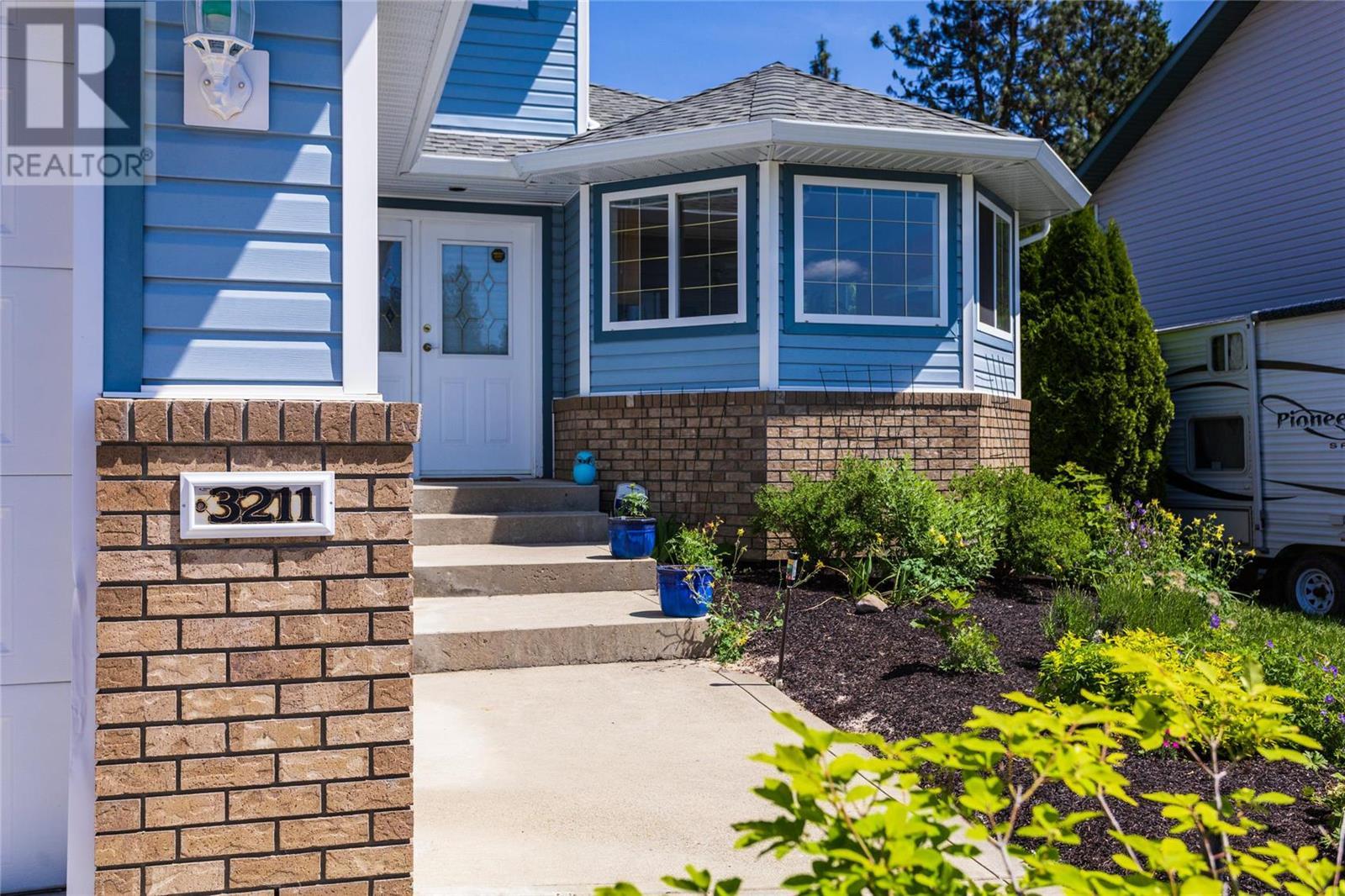 3211 Deer Ridge Court,