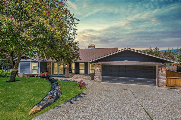 11705 Lochhaven Drive,, Coldstream