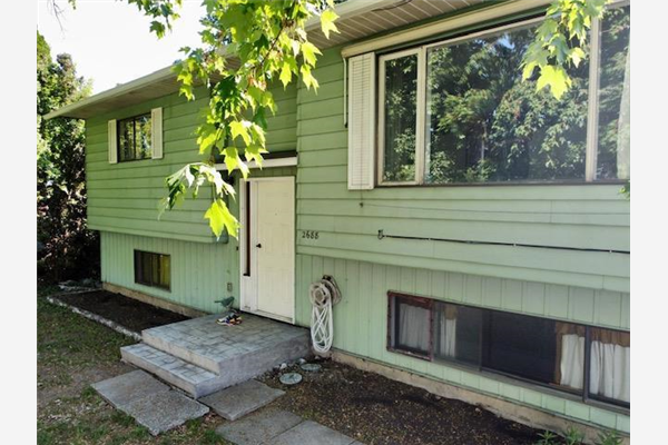 2688 Rosedale Place,, Armstrong
