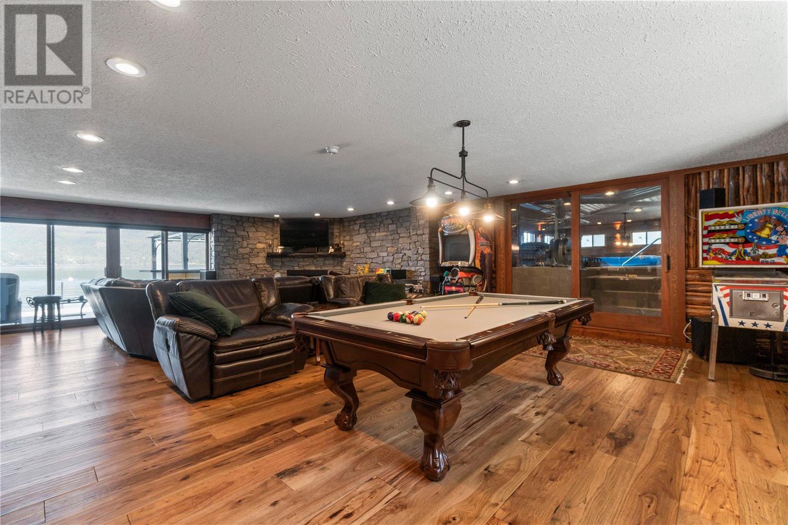 2609 Eagle Bay Road