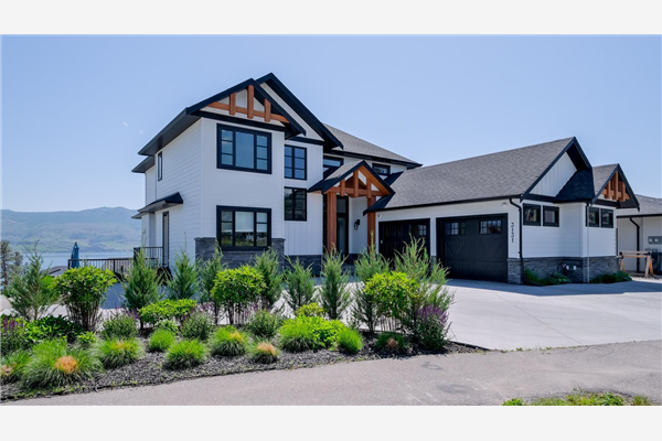3131 Thacker Drive,, West Kelowna