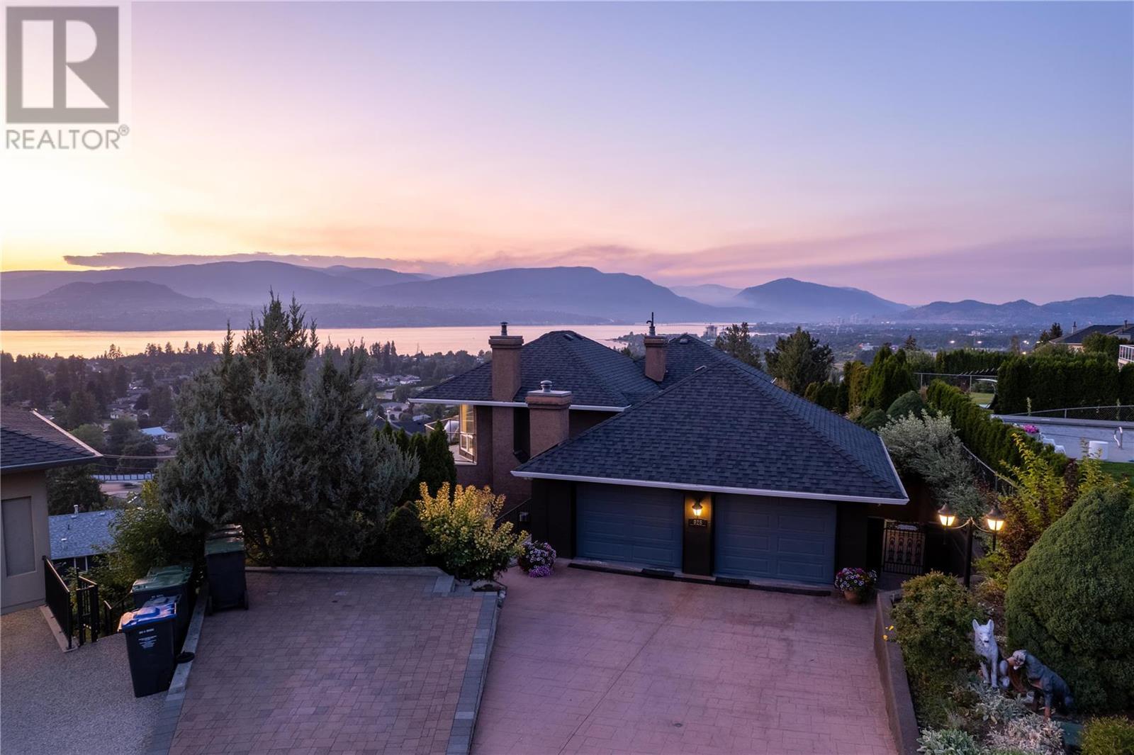 925 Westpoint Place,