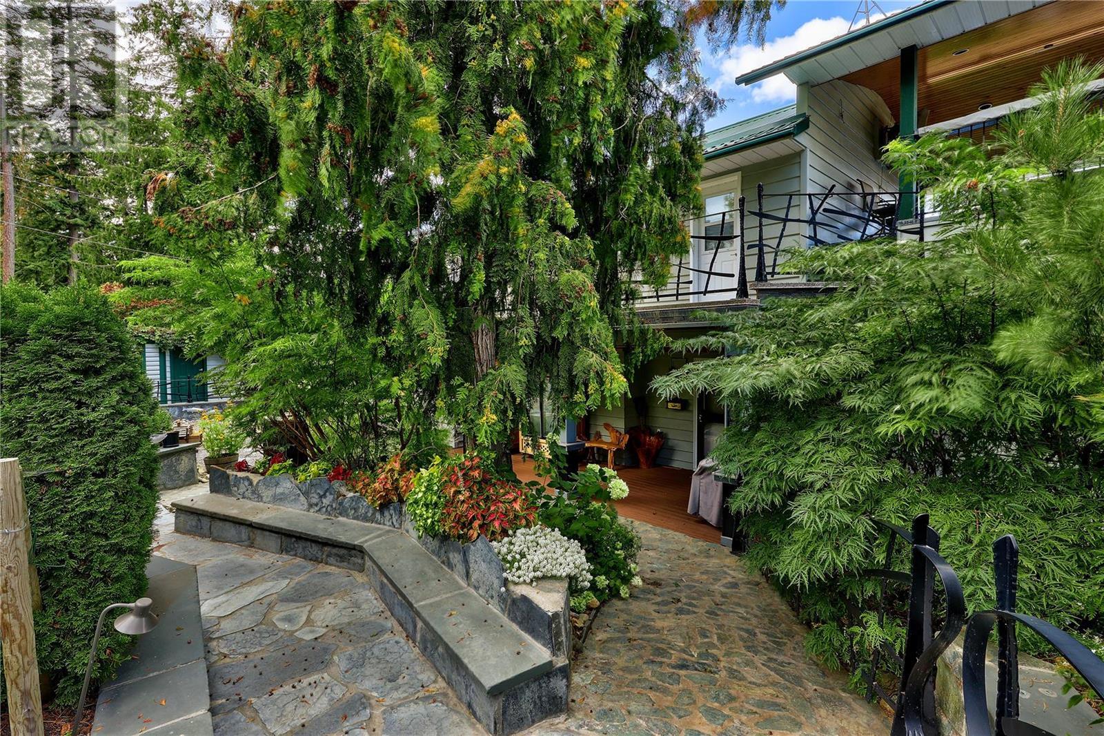 2483 Rocky Point Road