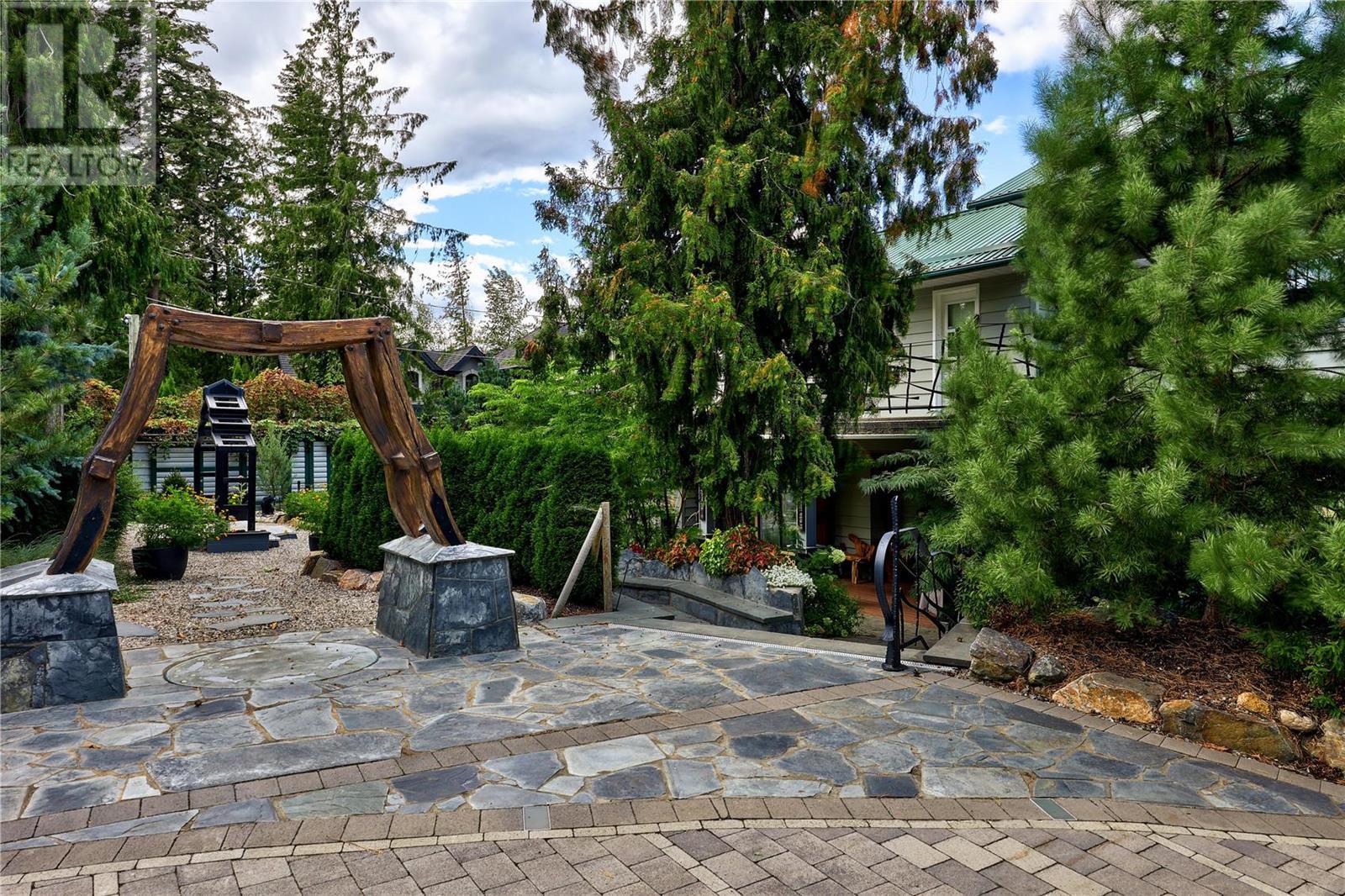2483 Rocky Point Road