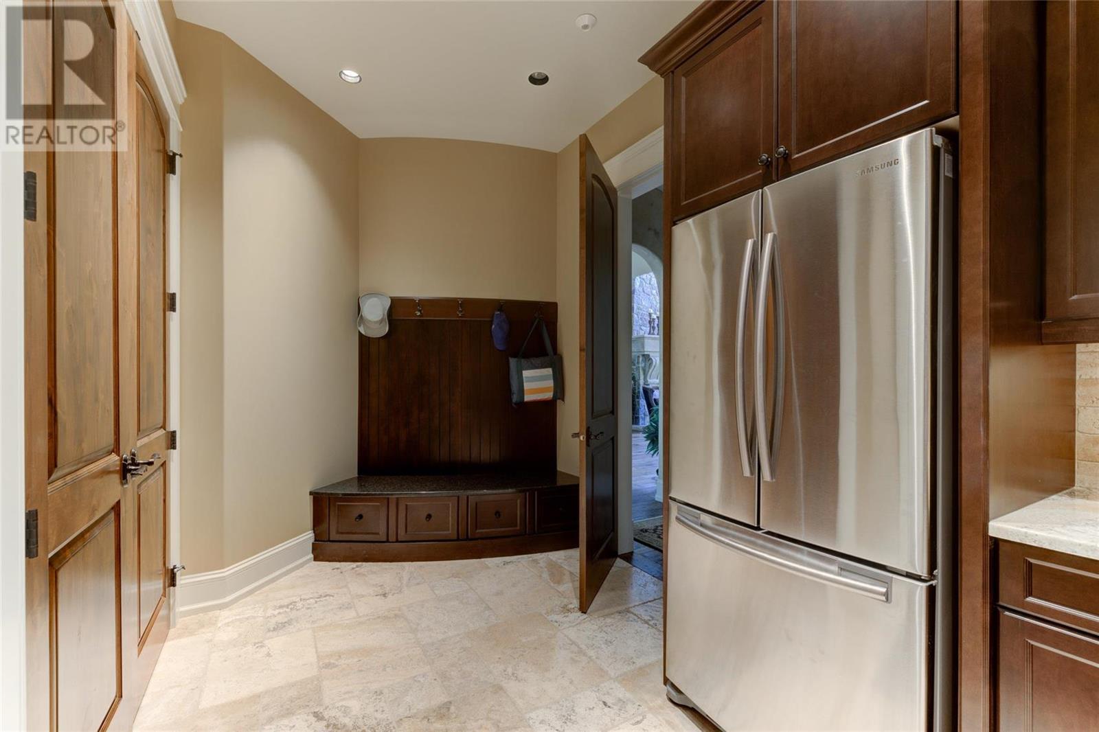 4870 Tuscany Lane