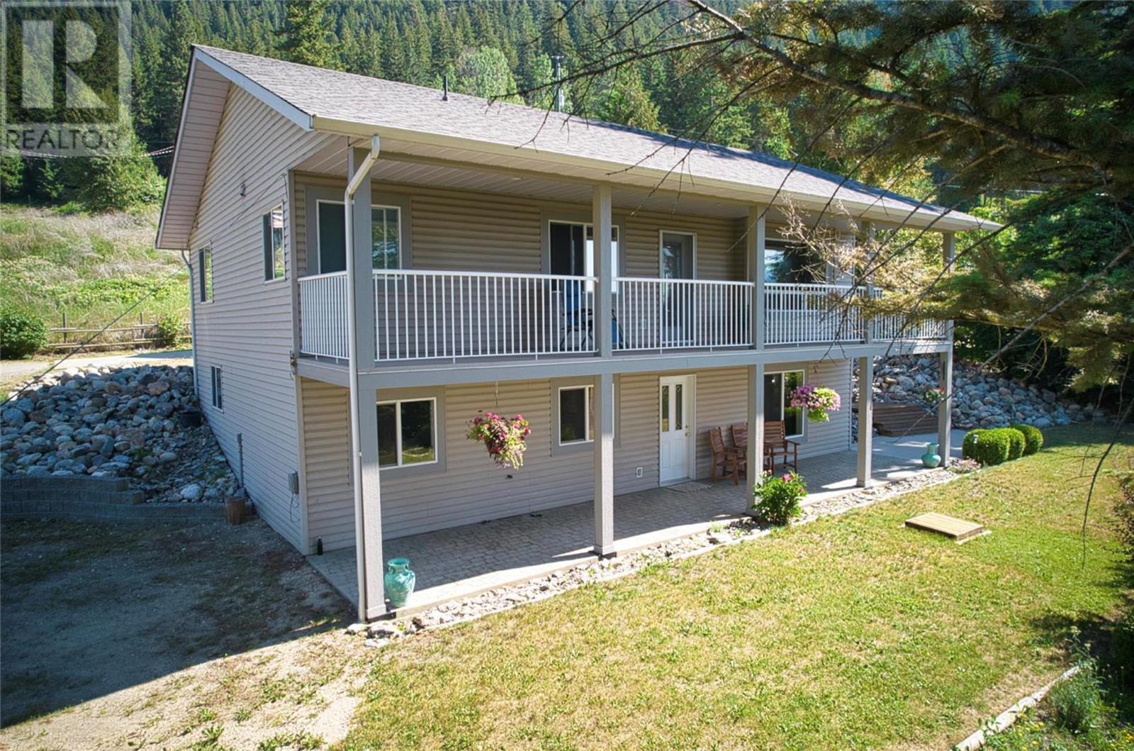3715 Edgehill Drive