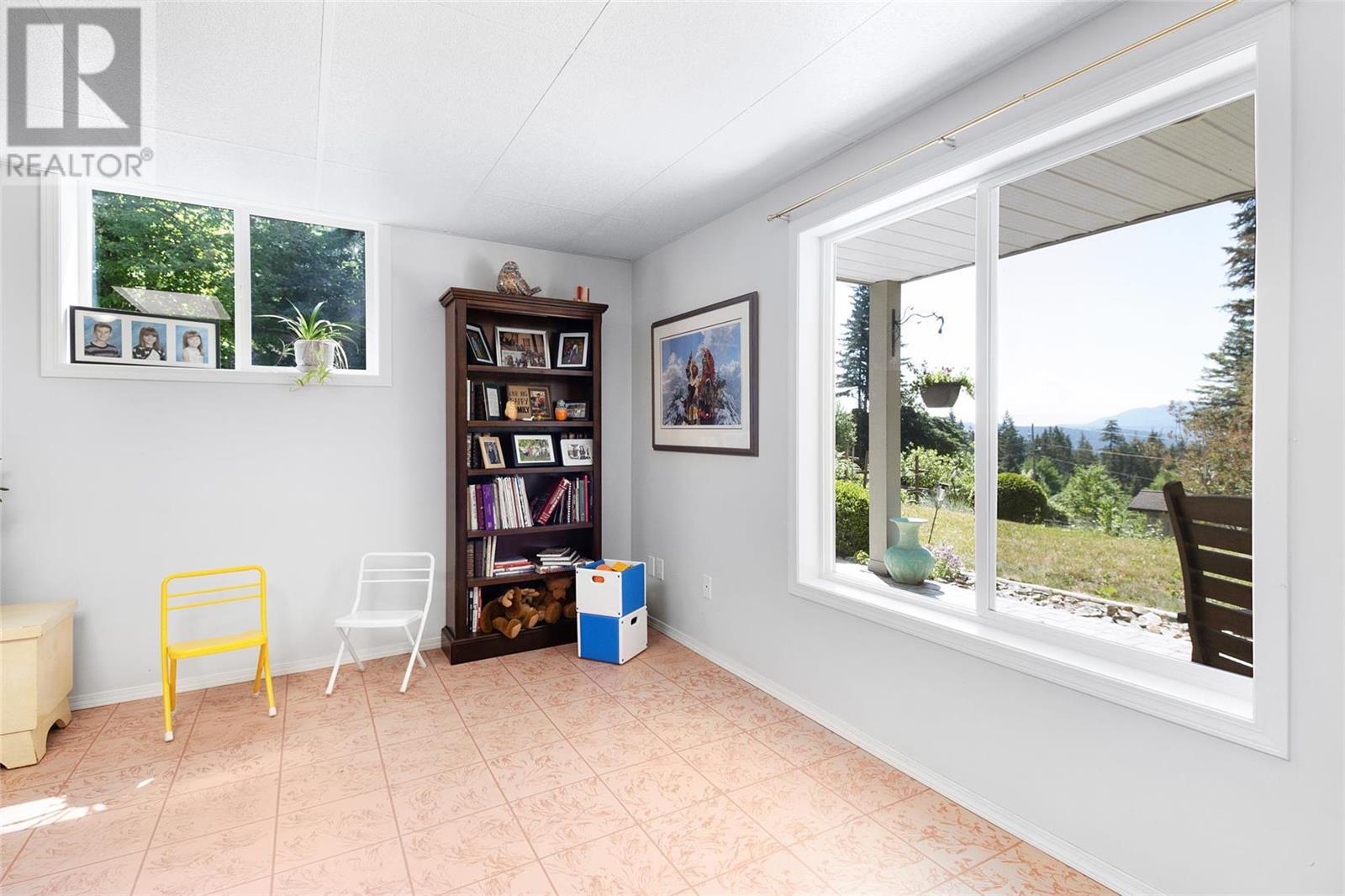 3715 Edgehill Drive