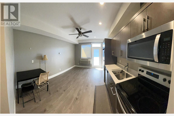 #340 925 Leon Avenue,, Kelowna
