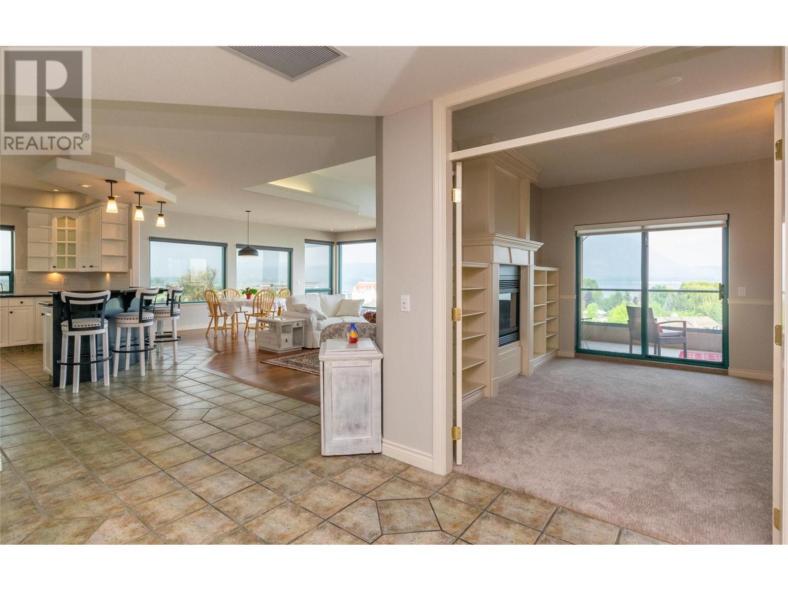 571 6 Street NE Unit# 303, #303