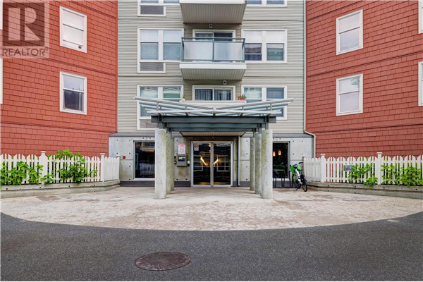 #312 555 Yates Road,, Kelowna